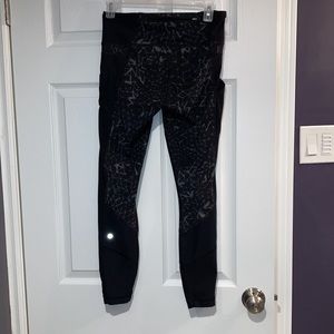 Lululemon women’s size 6 leggings